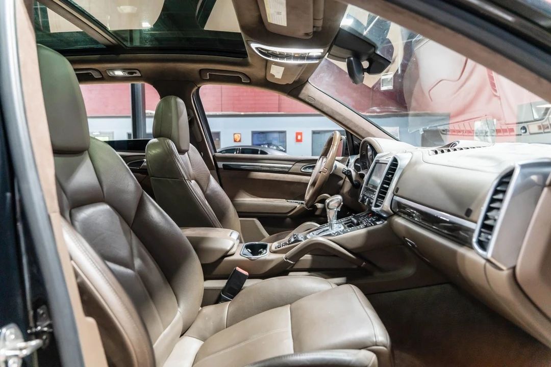 2014 Porsche 958 Cayenne GTS - Image 30 of 31