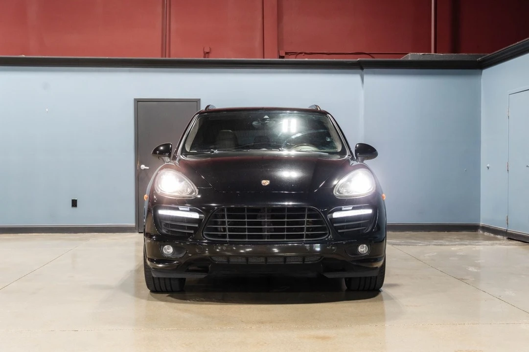 2014 Porsche 958 Cayenne GTS - Image 8 of 31