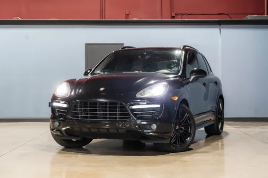 2014 Porsche Cayenne GTS
