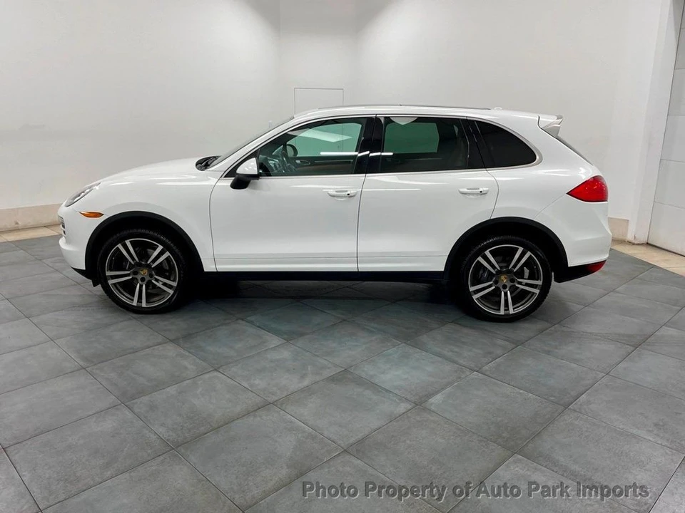 2014 Porsche 958 Cayenne - Image 6 of 12