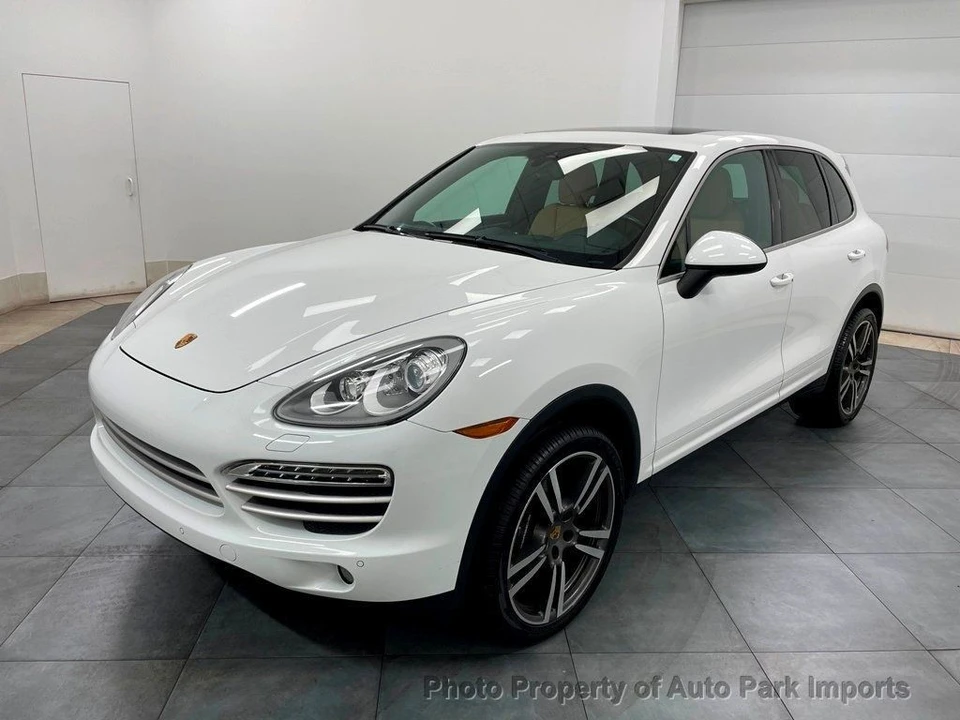 2014 Porsche 958 Cayenne - Image 4 of 12