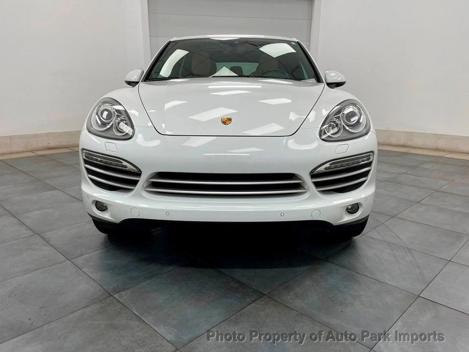 2014 Porsche 958 Cayenne - Image 11 of 12