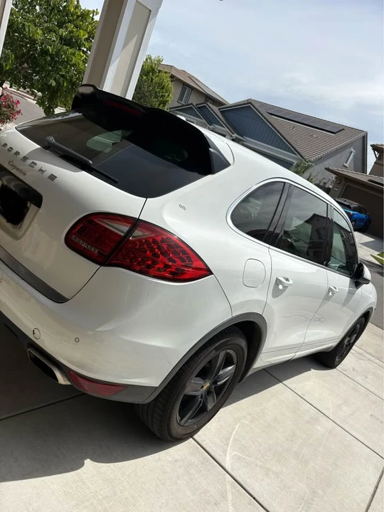 2014 Porsche 958 Cayenne - Image 9 of 15