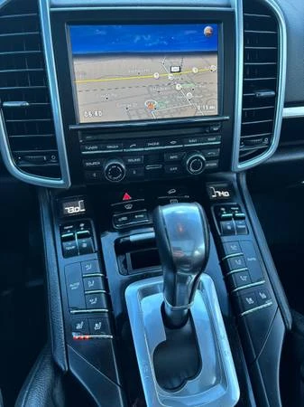 2014 Porsche 958 Cayenne - Image 13 of 19