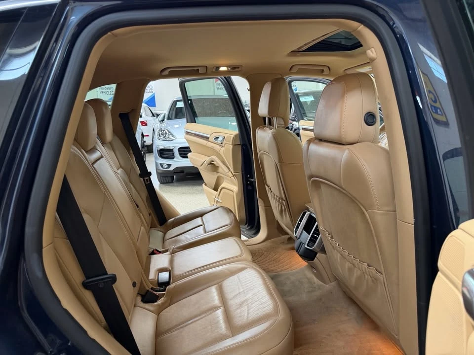 2014 Porsche 958 Cayenne - Image 13 of 20