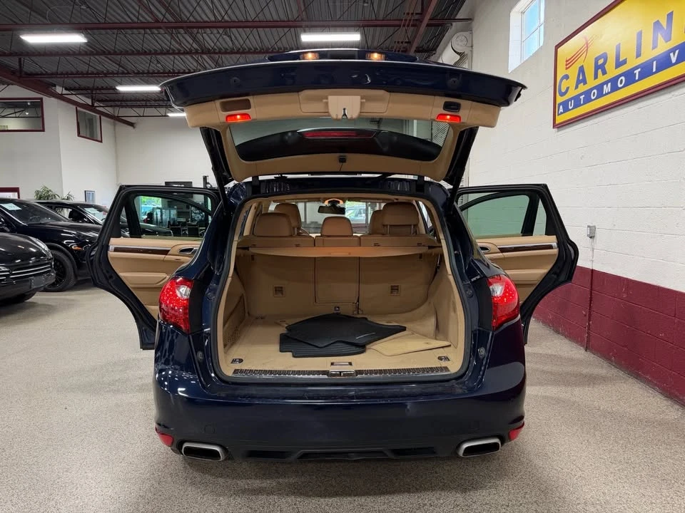 2014 Porsche 958 Cayenne - Image 10 of 20