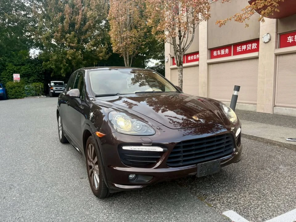 2014 Porsche 958 Cayenne GTS - Image 2 of 14