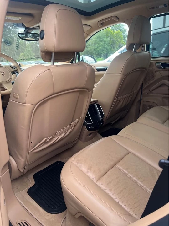 2014 Porsche 958 Cayenne - Image 6 of 10