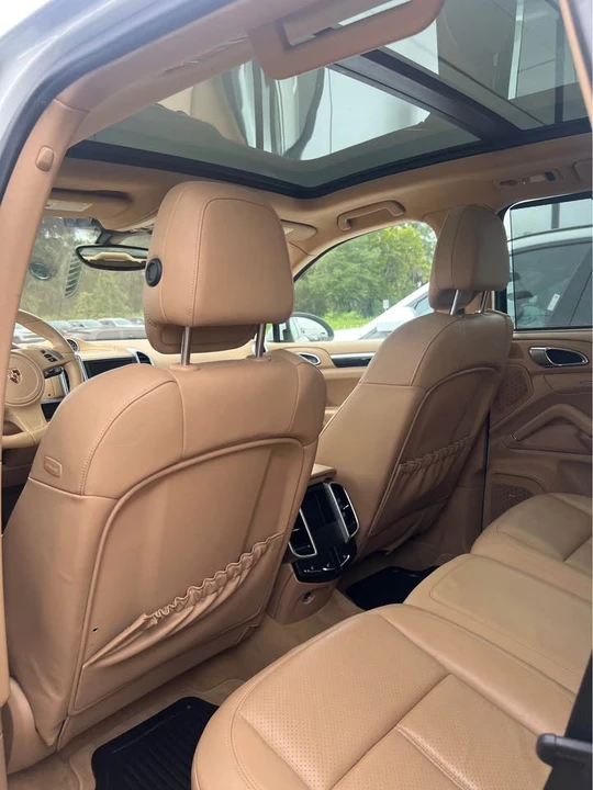 2014 Porsche 958 Cayenne - Image 3 of 10