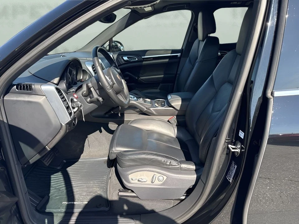 2014 Porsche 958 Cayenne - Image 9 of 21