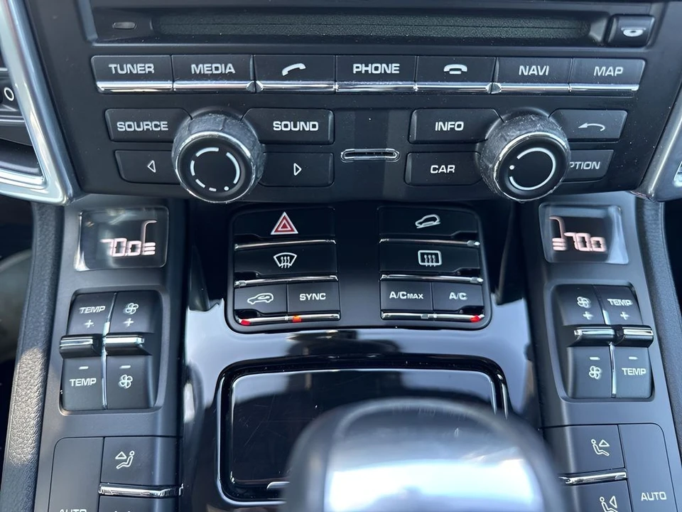 2014 Porsche 958 Cayenne - Image 20 of 21