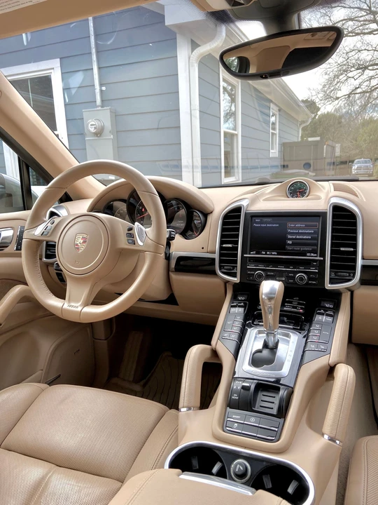 2014 Porsche 958 Cayenne - Image 8 of 9