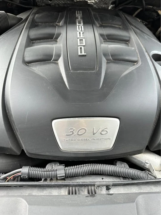 2014 Porsche 958 Cayenne Diesel - Image 4 of 10
