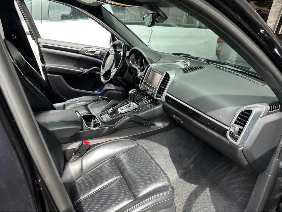 2014 Porsche 958 Cayenne Diesel - Image 6 of 10