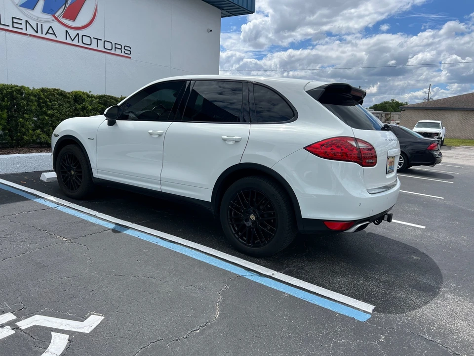 2014 Porsche 958 Cayenne Diesel - Image 3 of 12