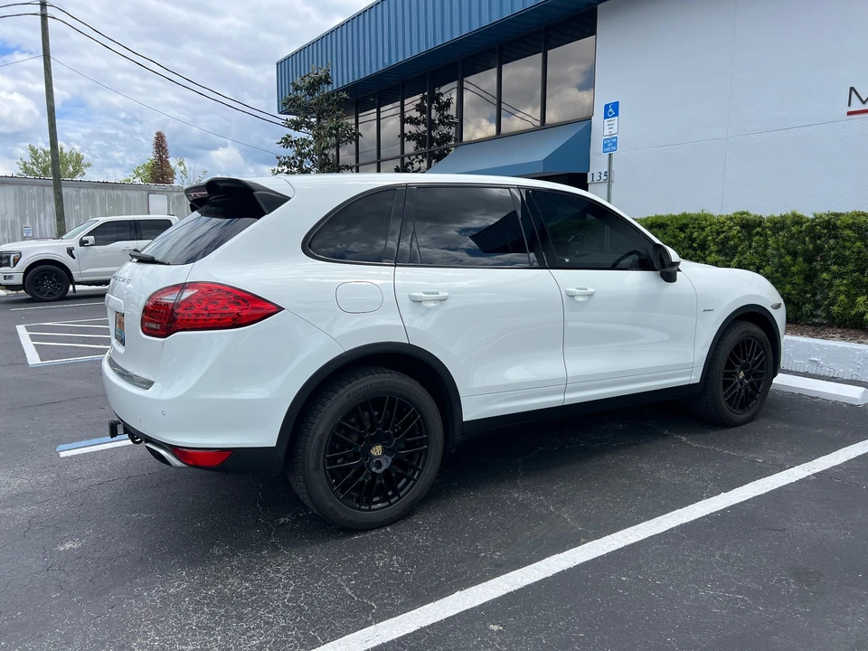2014 Porsche 958 Cayenne Diesel - Image 4 of 12