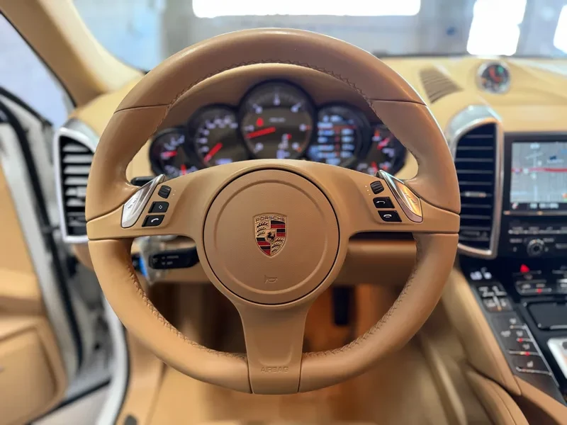 2014 Porsche 958 Cayenne Diesel - Image 11 of 18