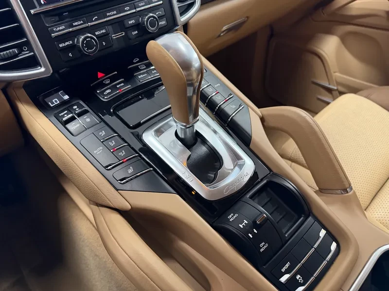 2014 Porsche 958 Cayenne Diesel - Image 14 of 18