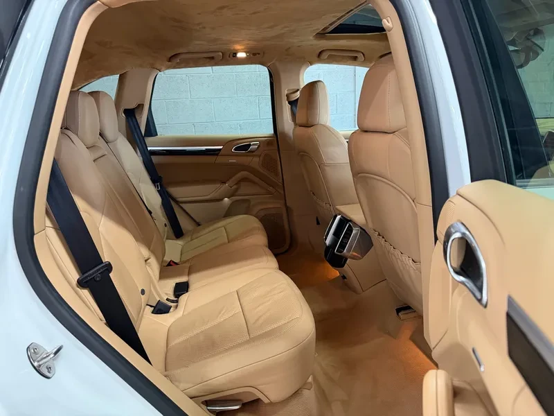 2014 Porsche 958 Cayenne Diesel - Image 17 of 18