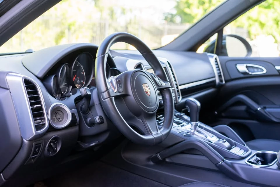 2014 Porsche 958 Cayenne Diesel - Image 11 of 17