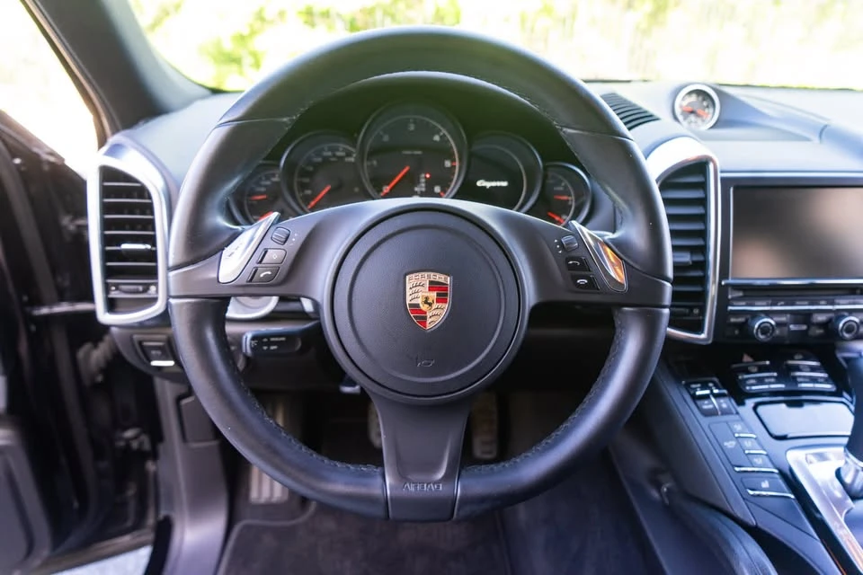 2014 Porsche 958 Cayenne Diesel - Image 16 of 17