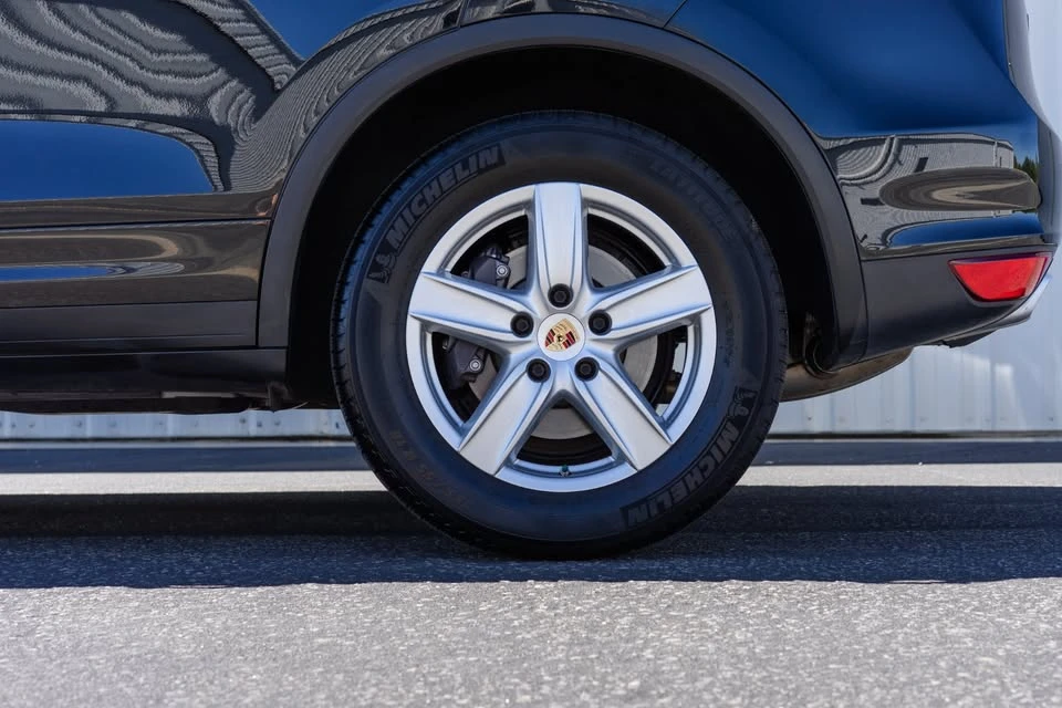 2014 Porsche 958 Cayenne Diesel - Image 10 of 17