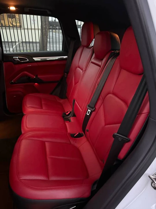 2014 Porsche 958 Cayenne Diesel - Image 13 of 19