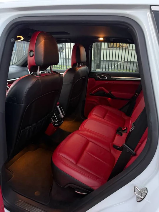 2014 Porsche 958 Cayenne Diesel - Image 12 of 19