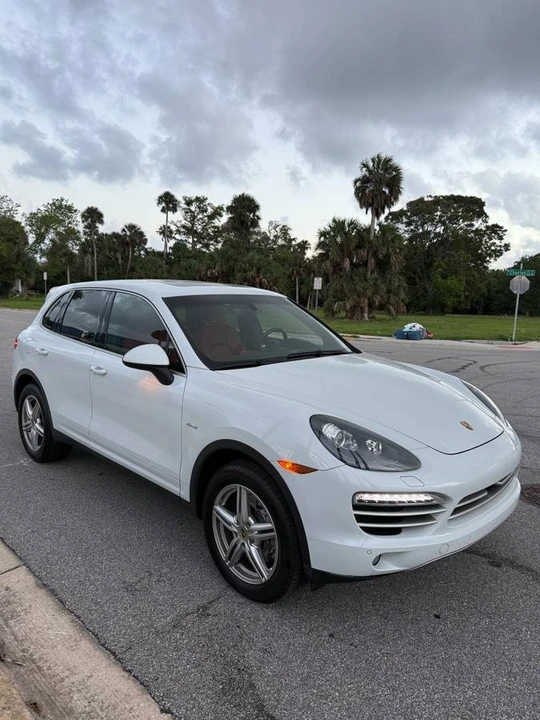 2014 Porsche 958 Cayenne Diesel - Image 3 of 19