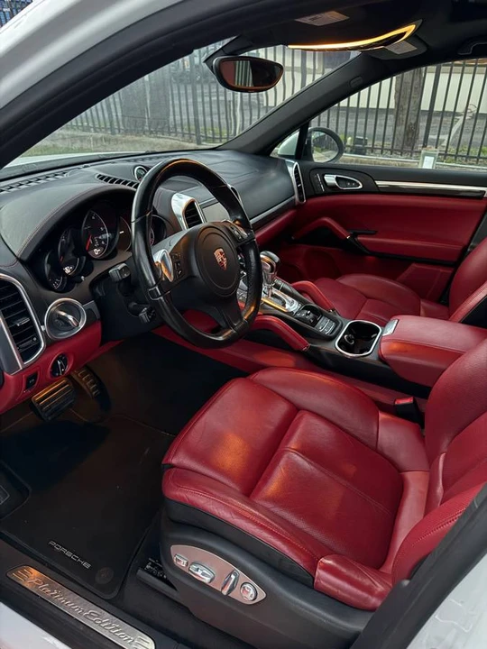 2014 Porsche 958 Cayenne Diesel - Image 10 of 19