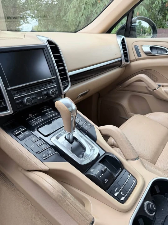 2014 Porsche 958 Cayenne Diesel - Image 16 of 20
