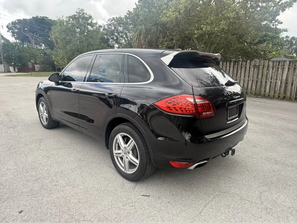 2014 Porsche 958 Cayenne Diesel - Image 8 of 15