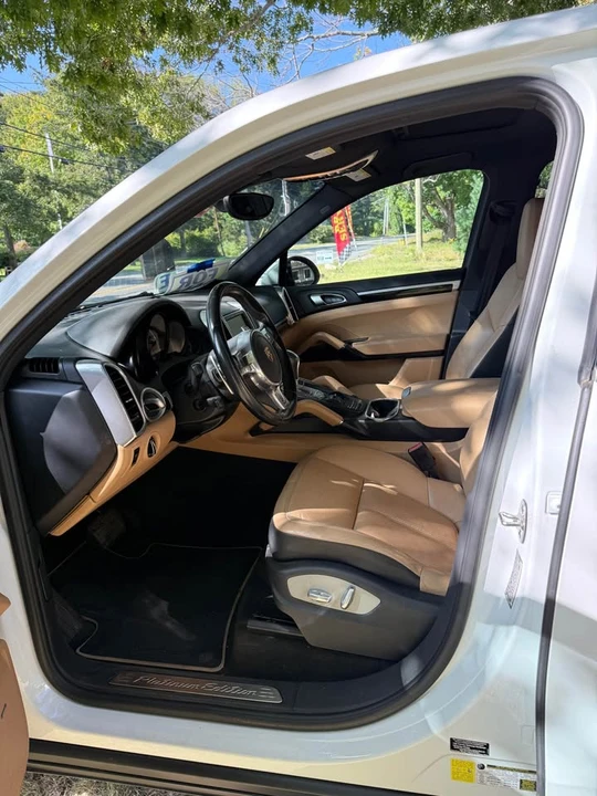 2014 Porsche 958 Cayenne Diesel - Image 18 of 18
