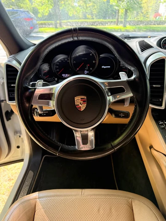 2014 Porsche 958 Cayenne Diesel - Image 16 of 18