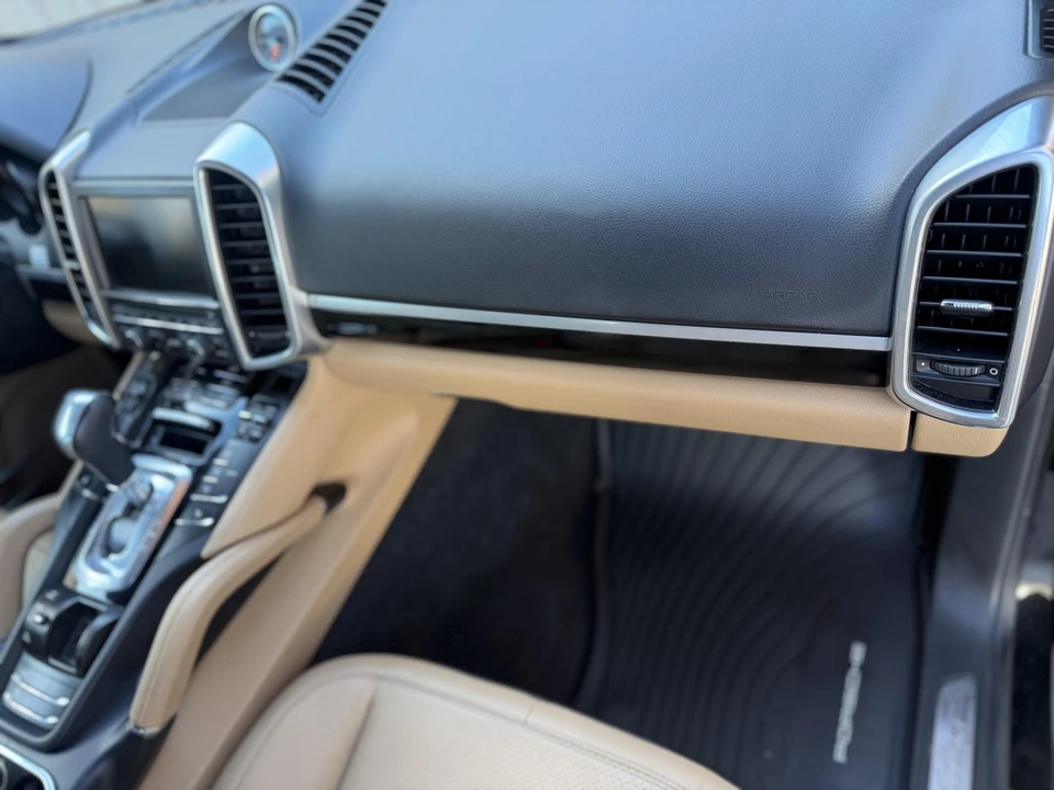 2014 Porsche 958 Cayenne Diesel - Image 25 of 31