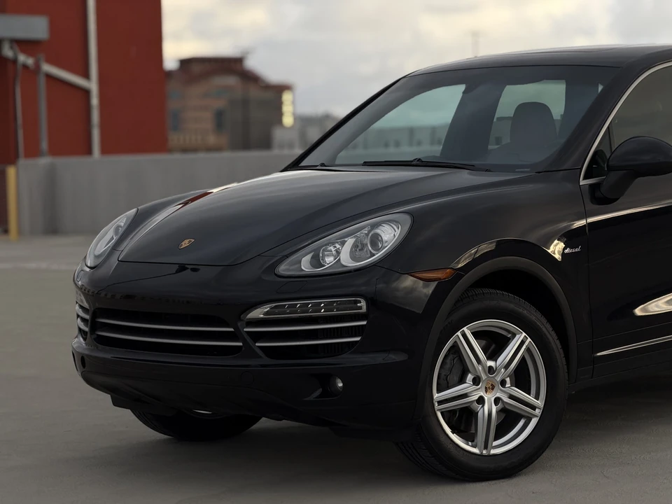 2014 Porsche 958 Cayenne Diesel - Image 12 of 31