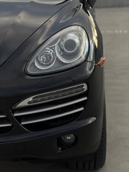 2014 Porsche 958 Cayenne Diesel - Image 14 of 31