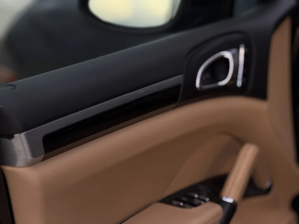 2014 Porsche 958 Cayenne Diesel - Image 17 of 31