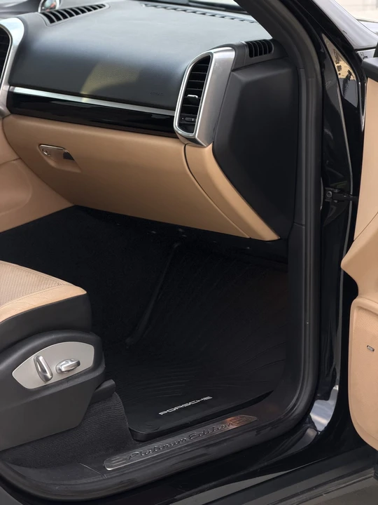 2014 Porsche 958 Cayenne Diesel - Image 27 of 31