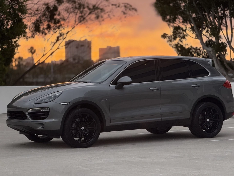 2014 Porsche - Image 4 of 31