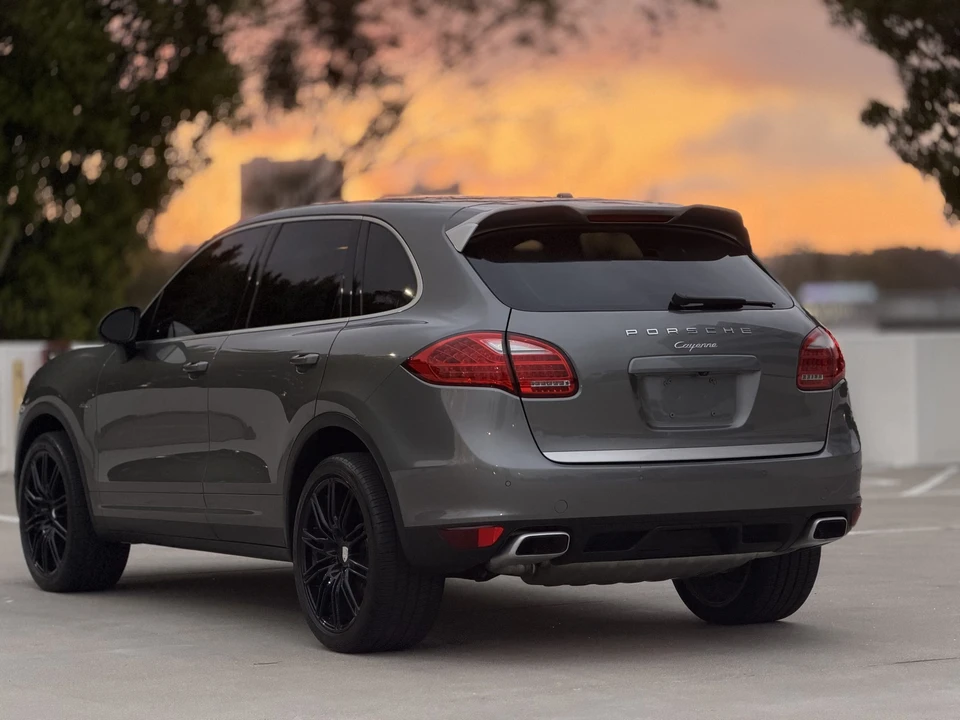 2014 Porsche - Image 10 of 31
