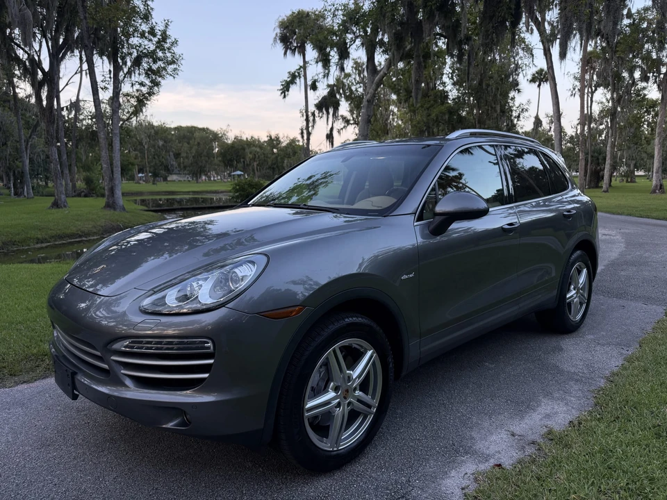 2014 Porsche 958 Cayenne Diesel - Image 11 of 31