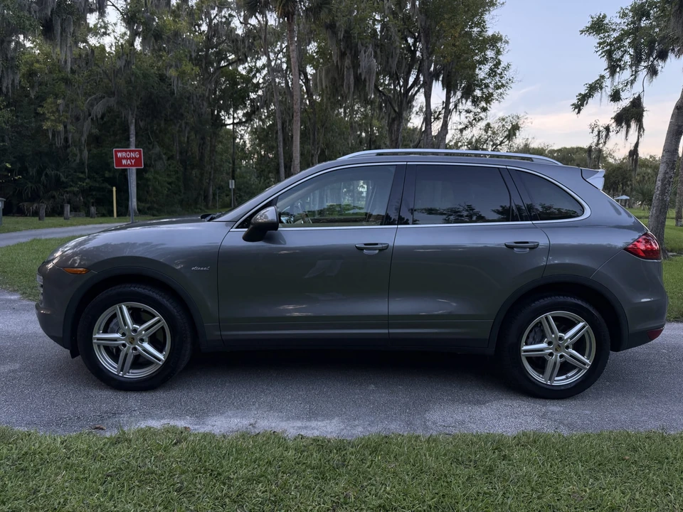 2014 Porsche 958 Cayenne Diesel - Image 13 of 31