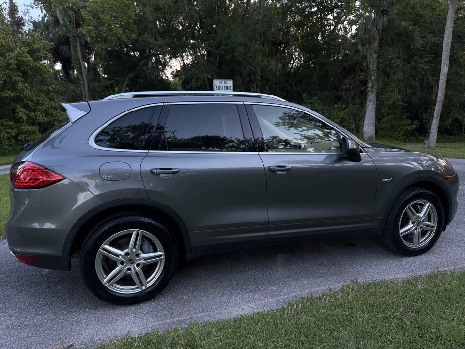 2014 Porsche 958 Cayenne Diesel - Image 22 of 31