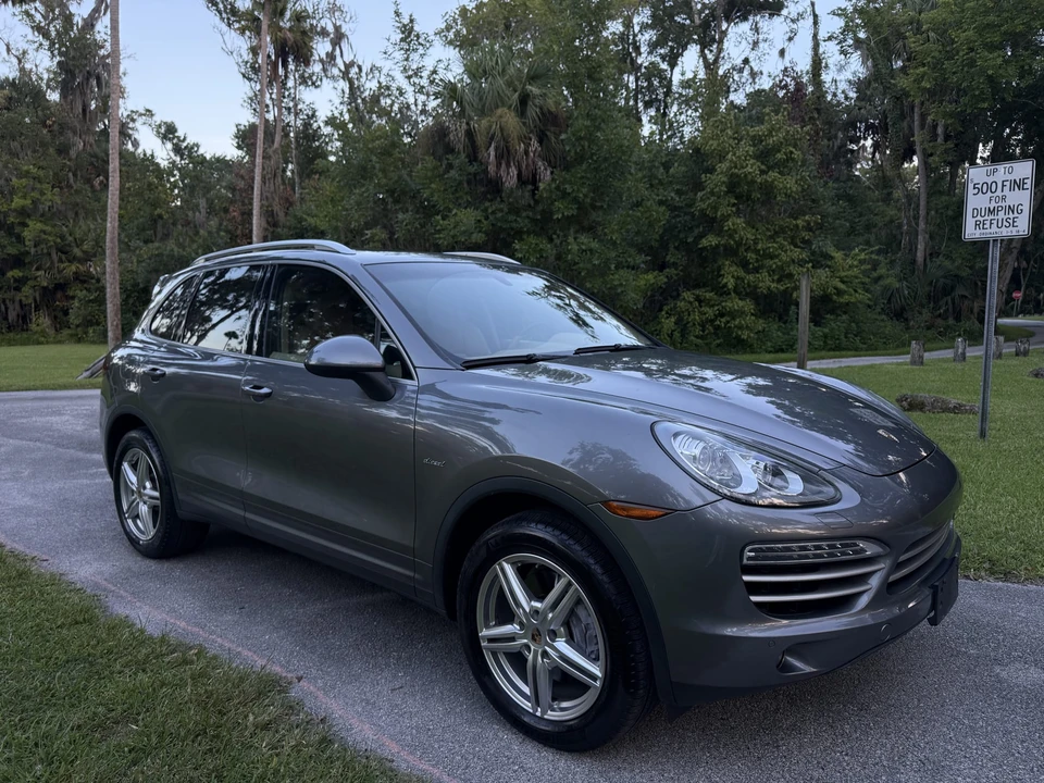 2014 Porsche 958 Cayenne Diesel - Image 25 of 31