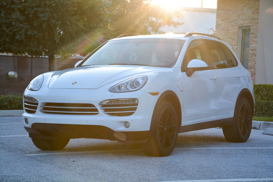 2014 Porsche 958 Cayenne Diesel - Image 3 of 31