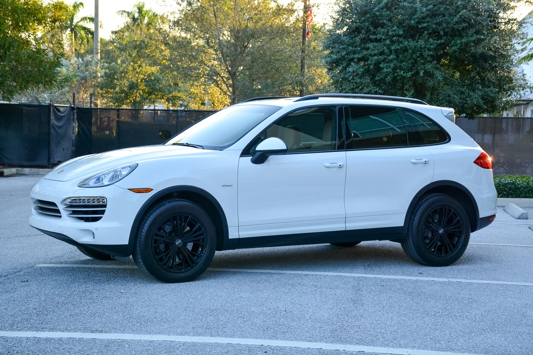 2014 Porsche 958 Cayenne Diesel - Image 18 of 31