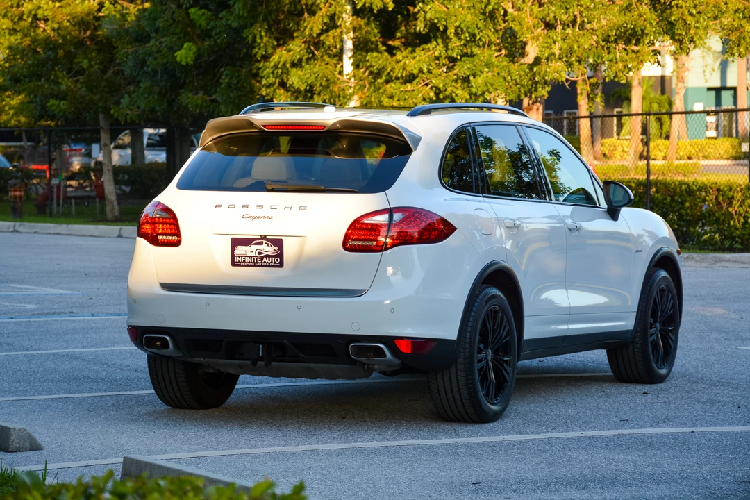 2014 Porsche 958 Cayenne Diesel - Image 13 of 31