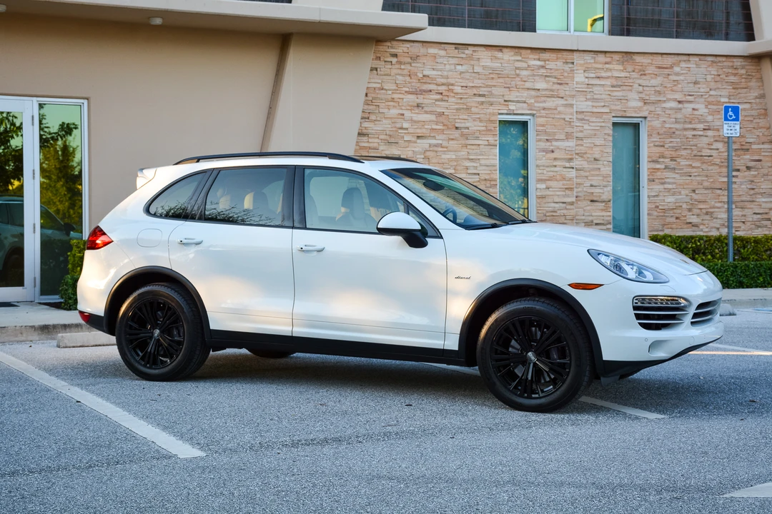 2014 Porsche 958 Cayenne Diesel - Image 8 of 31