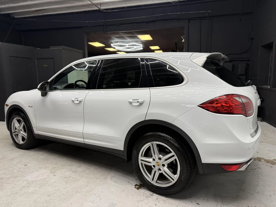 2014 Porsche 958 Cayenne Diesel - Image 29 of 31